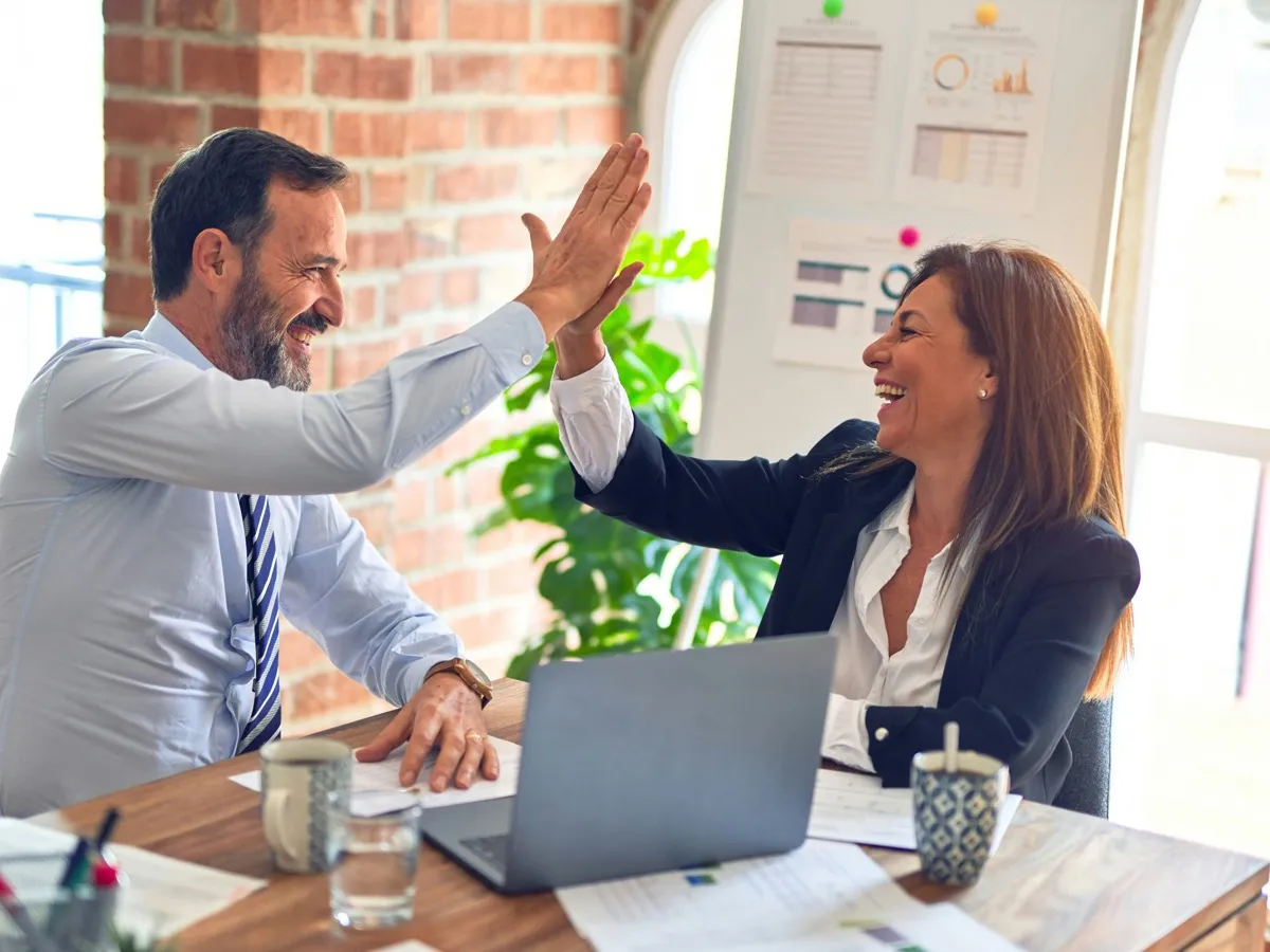 Professionnelle confiante — hypnose et performance au travail